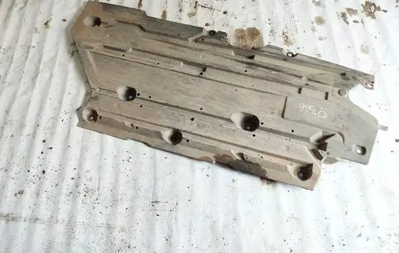 Renault Laguna III Engine splash shield/under tray