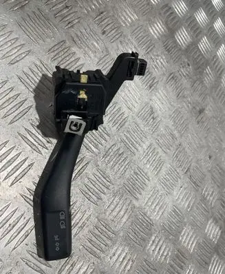 Volkswagen Golf Plus Indicator stalk 1K0953513