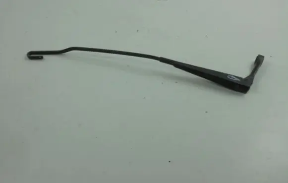 Volkswagen PASSAT B5 Front wiper blade arm 3B1955410
