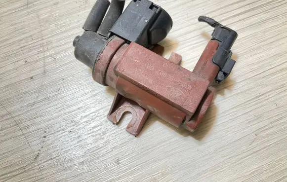 Ford Kuga I Turbo solenoid valve 6G9Q9E882CA