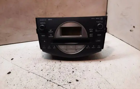 Toyota RAV 4 (XA30) Radio/CD/DVD/GPS head unit 8612042220 CQTT3571A FA032077A