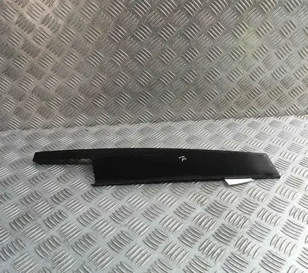 Audi Q4 Sportback e-tron Front door glass trim molding 89A837901