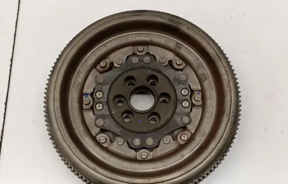 Audi A3 S3 8P Flywheel 06F105266AF