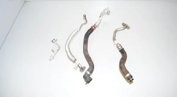 BMW 1 F40 Turbo turbocharger oiling pipe/hose 8580500 11538580500 8579999