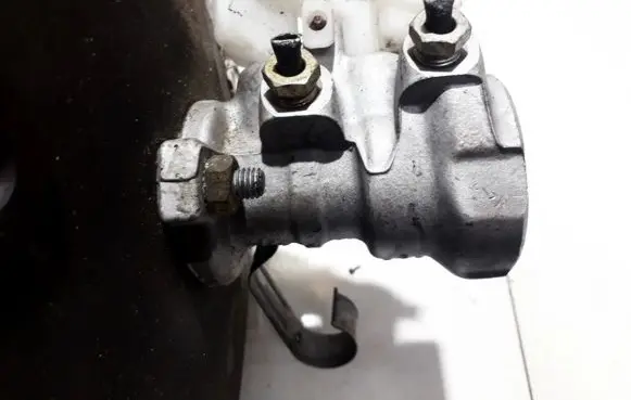 Ford Focus Master brake cylinder 4M07804
