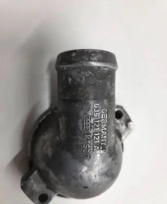 Thermostat/thermostat housing