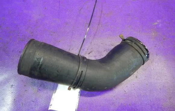 Intercooler hose/pipe