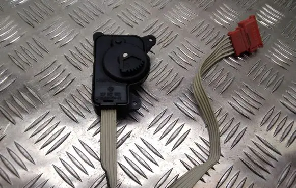 Volkswagen Transporter - Caravelle T4 Air flap motor/actuator 357907511C