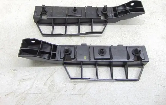 KIA Venga Rear bumper mounting bracket 86615-1P000