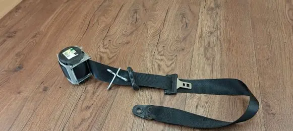 Ford Focus C-MAX Front seatbelt 601704600