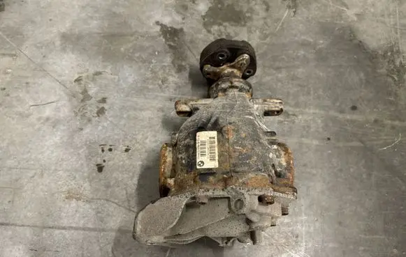 BMW 4 F32 F33 Rear differential 7544873