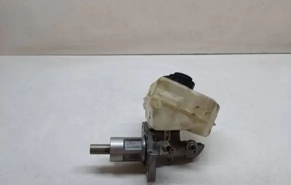 BMW 3 E90 E91 Master brake cylinder
