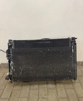 Land Rover Discovery Sport Radiator set GJ3219E839AC GJ3219710AA GJ328005BB