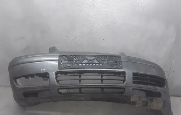 Volkswagen Jetta IV Front bumper