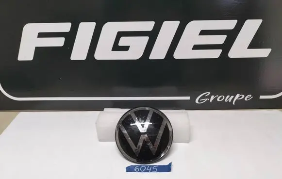 Volkswagen Golf VIII Manufacturer badge logo/emblem 5H0853601M