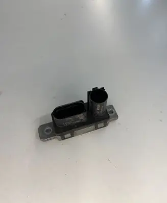 Jaguar F-Pace Glow plug pre-heat relay GX7312B533AD