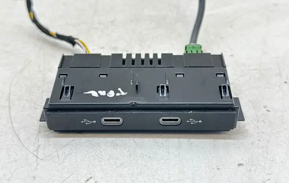 Ford Transit - Tourneo Connect USB socket connector 5NA035736