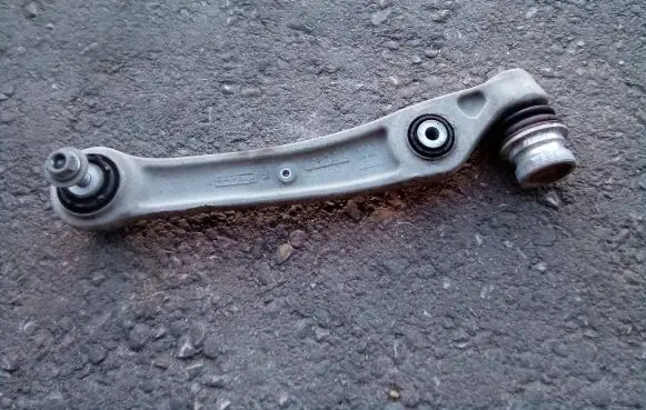 Porsche Cayenne (9Y0 9Y3) Front control arm 4M0407156E
