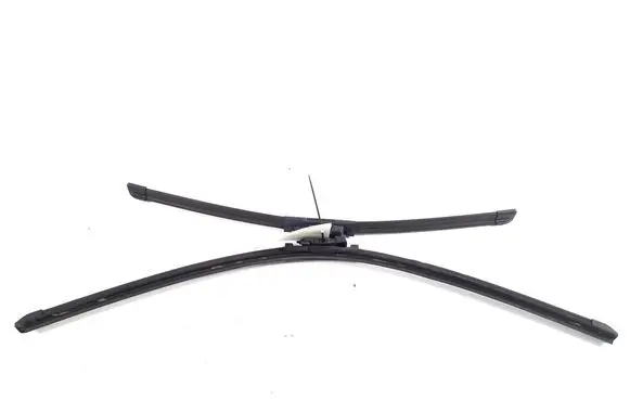 Mercedes-Benz ML W164 Front wiper blade arm A2518200100