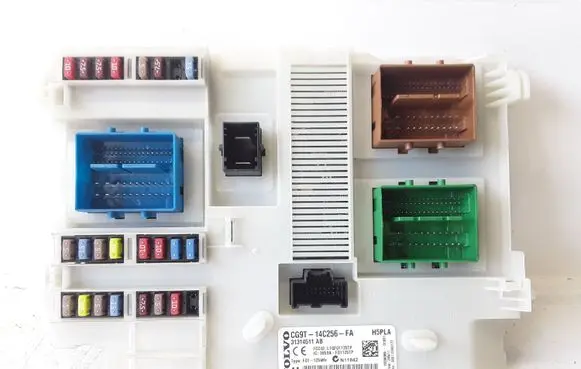 Volvo S60 Fuse module 31314511AB CG9T14C256FA