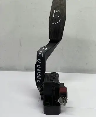 Opel Zafira A Accelerator throttle pedal 028100229