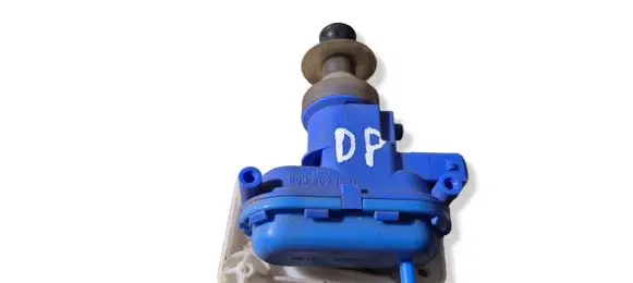 Audi 80 90 S2 B4 Central locking vacuum pump 893862153C