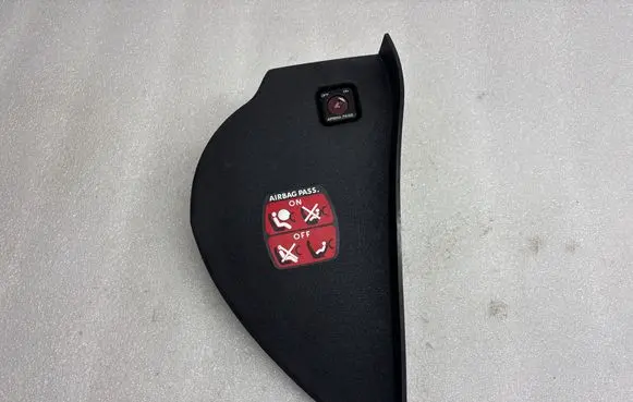 Citroen C3 Dashboard side end trim 9638006377 M6227016