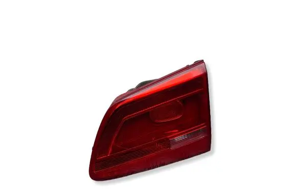 Volkswagen Touran II Tailgate rear/tail lights 1T0945094