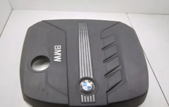 BMW 5 F10 F11 Engine cover (trim) 13717802847