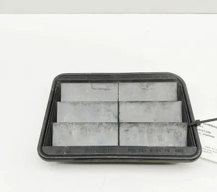 BMW X3M F97 Quarter panel pressure vent 9176945