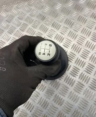 Citroen Berlingo Gear lever shifter trim leather/knob 04157t06