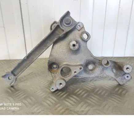 Renault Trafic III (X82) Engine mounting bracket 93455374 648606782R