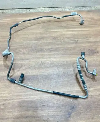 BMW 3 E90 E91 Air conditioning (A/C) pipe/hose 9151733 9151734