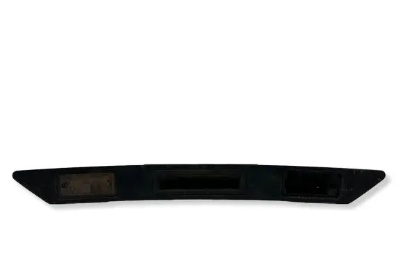 Audi A4 S4 B7 8E 8H Trunk door license plate light bar 8P4827574