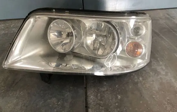 Volkswagen Multivan T5 Headlight/headlamp 7H1941017L 0301195201