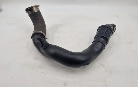 Jaguar XE Intercooler hose/pipe GX736N650AD