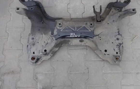 Citroen C4 Grand Picasso Front subframe
