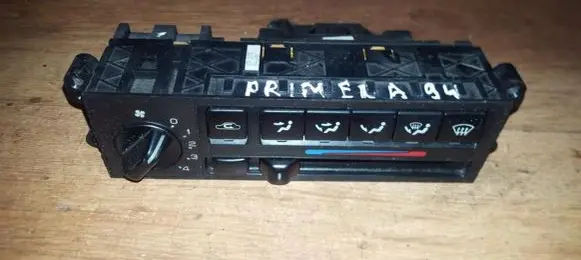 Nissan Primera Climate control unit m0053602