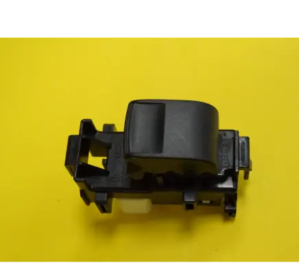 Toyota Auris 150 Electric window control switch 1928291