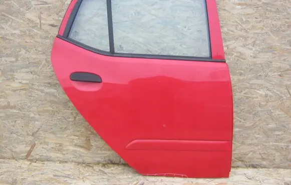 Hyundai i10 Rear door