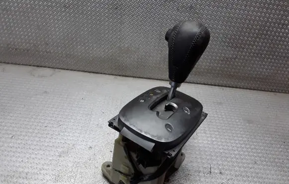 Hyundai Santa Fe Gear shifter/selector