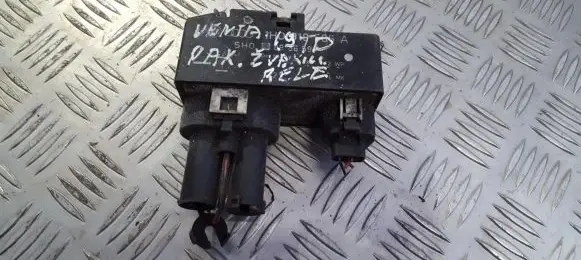 Volkswagen Golf III Coolant fan relay 1h0919506a 898659