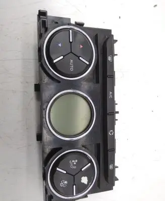 Citroen DS3 Climate control unit 96753994