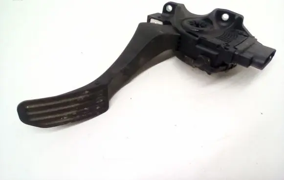 Volvo S80 Accelerator throttle pedal 6G929F836DD