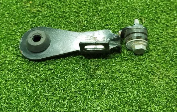 Renault Trafic III (X82) Engine mount bracket 165385971R 93451663