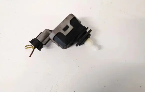 Headlight level adjustment motor