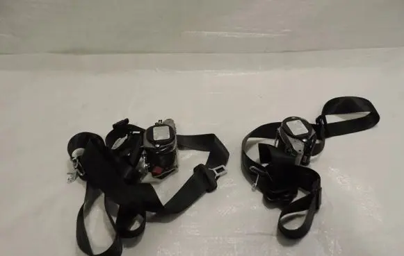 Ford C-MAX II Set of seat belts 