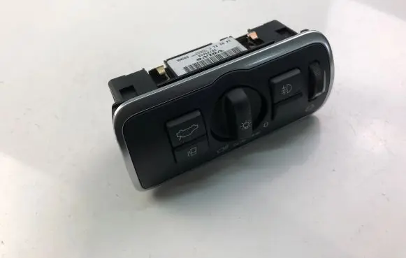 Volvo V60 Light switch 30739448