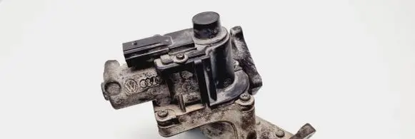 Volkswagen Caddy EGR valve 03G129637A 03G131502