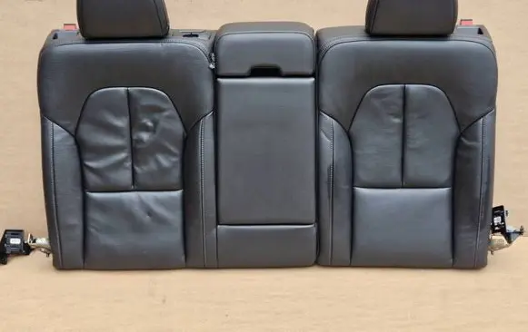 Volvo XC40 Second row seats 32379911 32357866 3385445